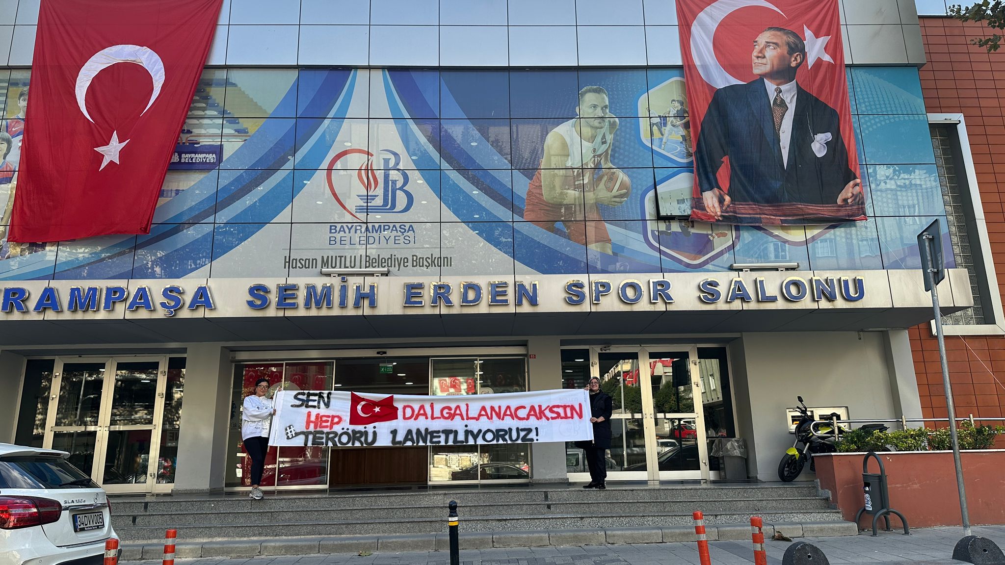 Bayrampaşa Belediyesi Semih Erden Spor Salonu: Sporla Güçlenen Bir Nesil