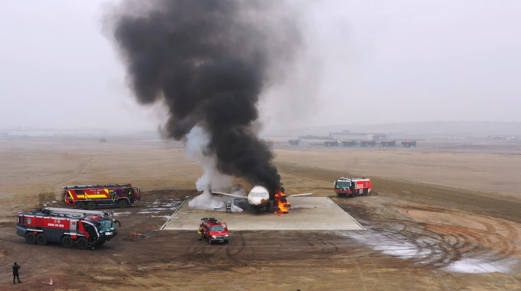 ARFF Ekipleri 2024'te 481 Acil Duruma Müdahale Etti: Ulaştırma Bakanı Uraloğlu Açıklamada Bulundu