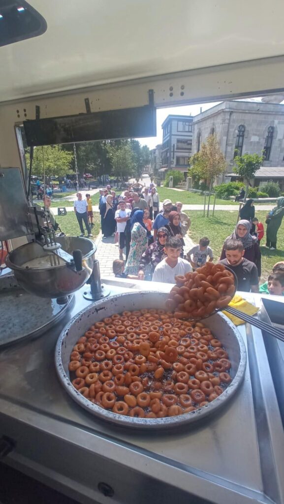 Hayır Lokmasında Güven ve Kalitenin Adresi: Lokmaci.com İstanbul’da Hizmetinizde