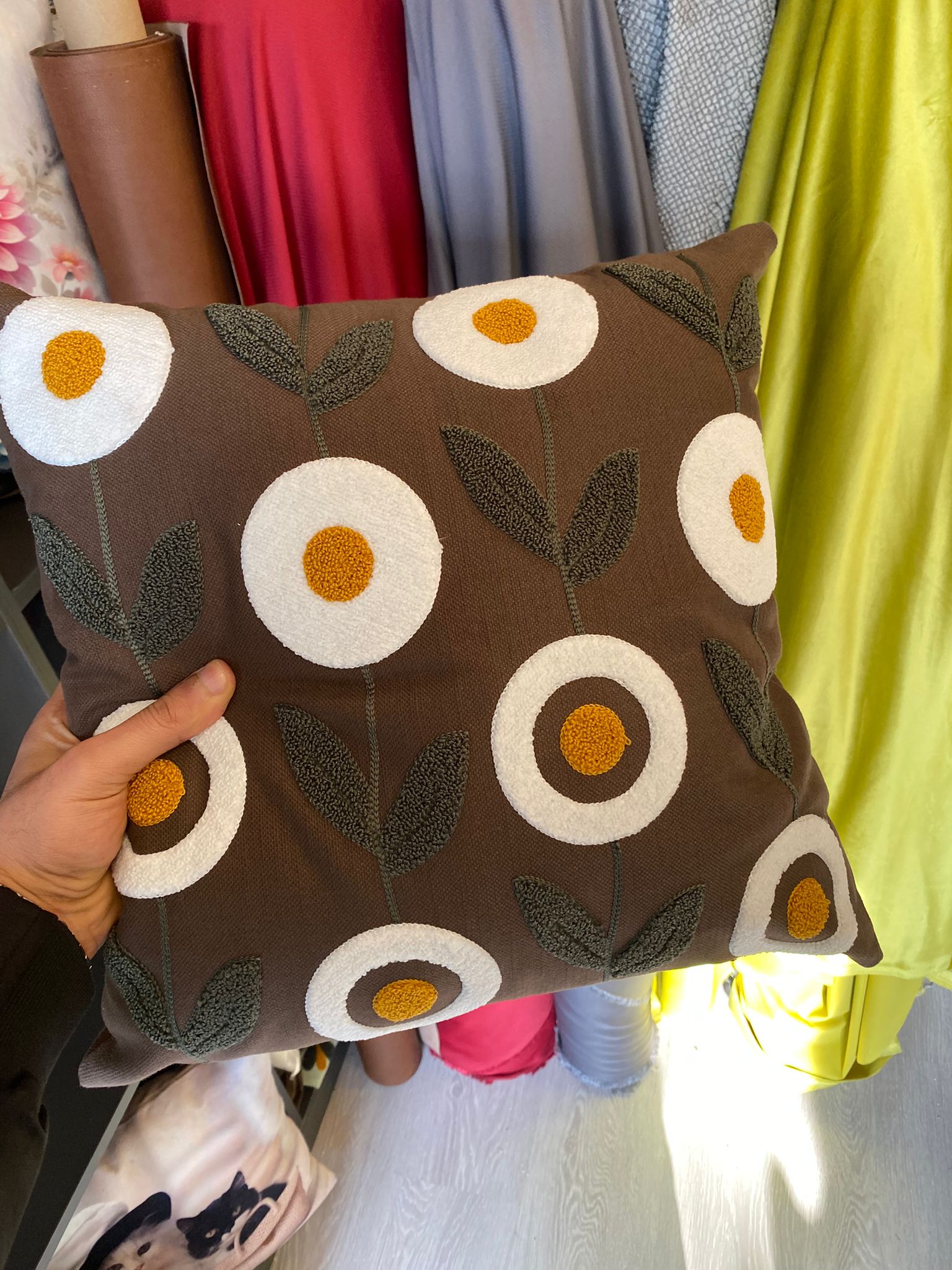 Punch Kırlent Kılıfı – www.kirlentdunyasi.com: Modern Tasarımlar ile Mekanınızı Yenileyin