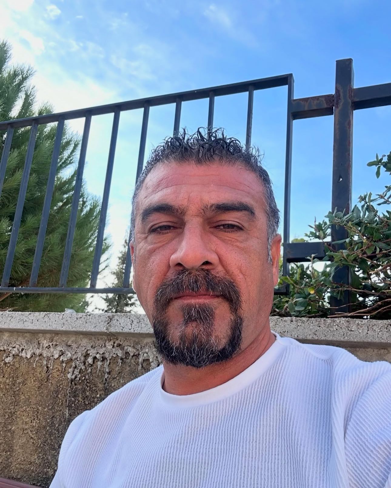 Ercan Demircan’ın “Askıda İyilik” Projesiyle Yardımseverlik Bulaşıyor