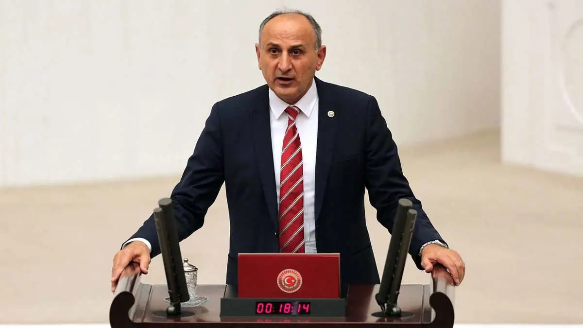 Dursun Çiçek, CHP’nin Ön Seçim Adaylığı İçin Meclis’te İmza Topladı