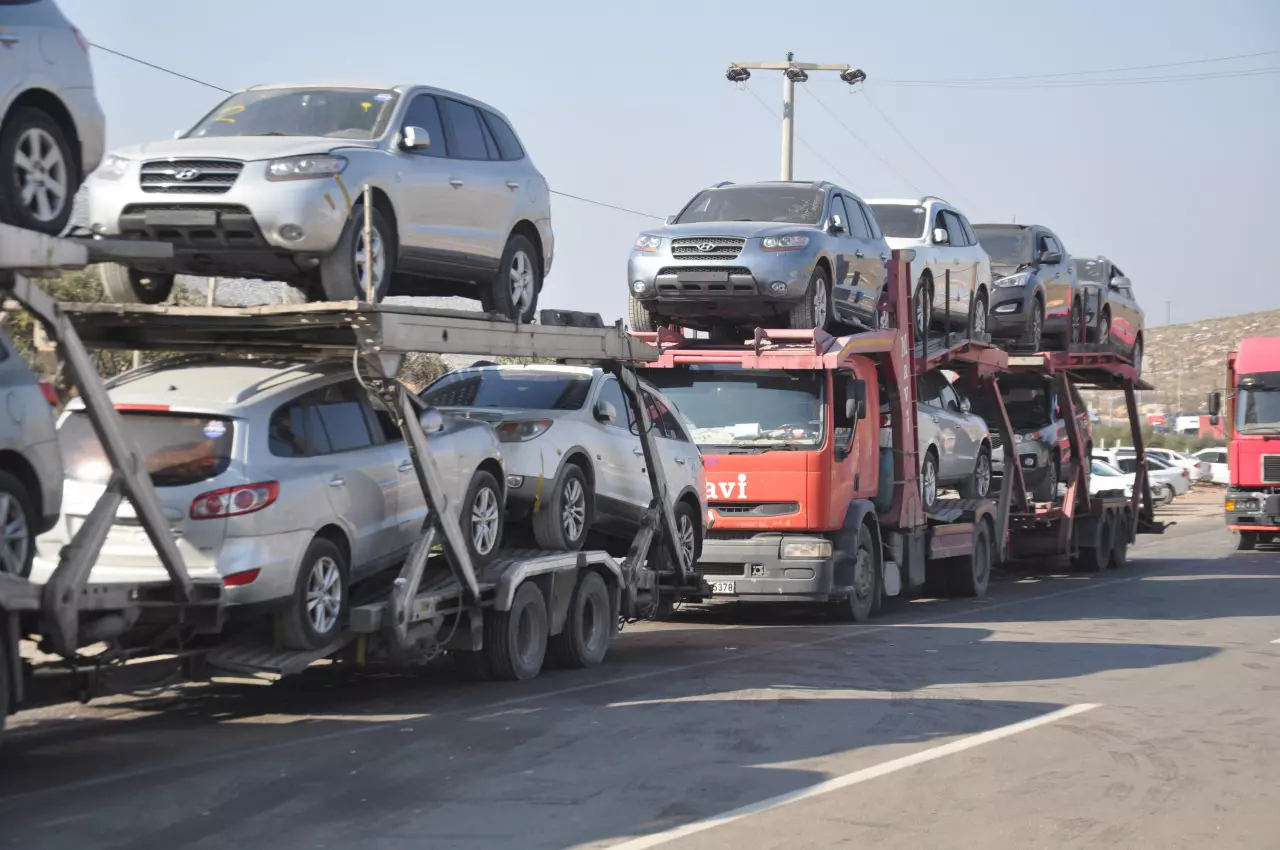 Suriye’ye Sıfır ve İkinci El Araç Sevkiyatı Rekor Kırdı.
