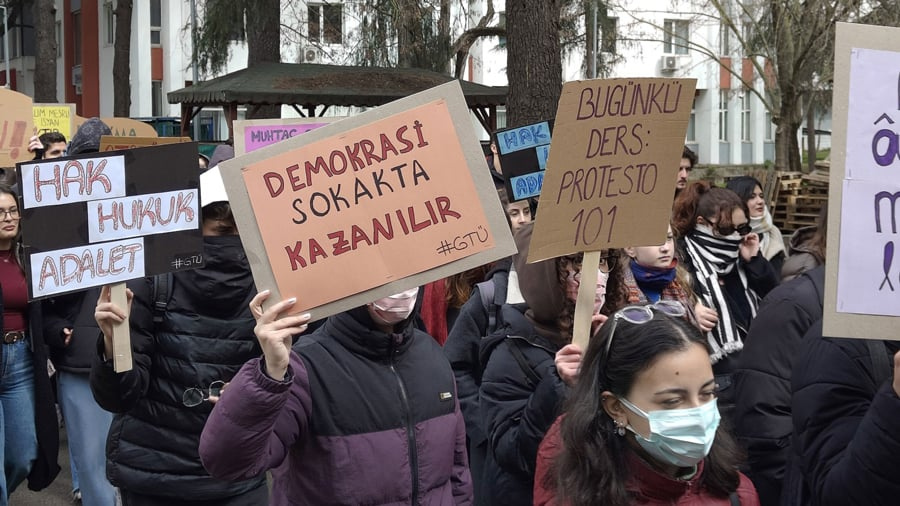 ODTÜ lü Öğrenciler Rektörlük Önünden Seslendi Ders Yok, Boykot Var