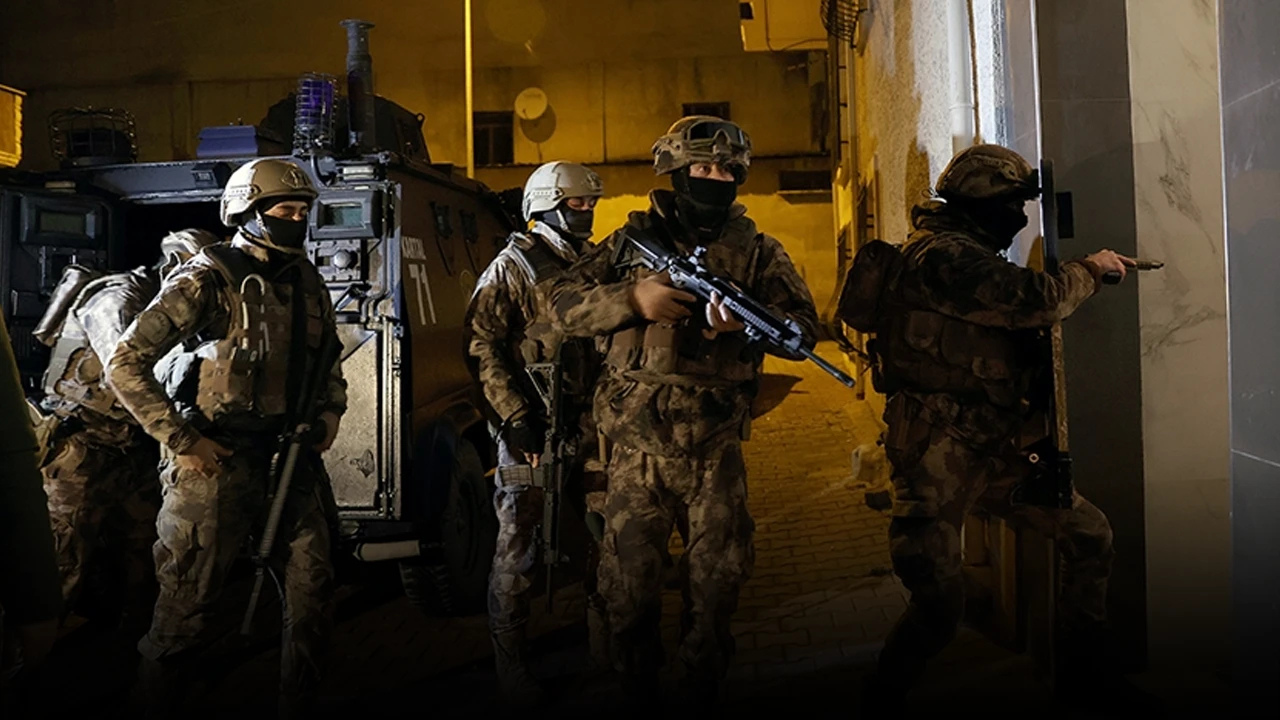 Bakan Yerlikaya Duyurdu: 4 İlde Suç Örgütü Operasyonu, 79 Gözaltı