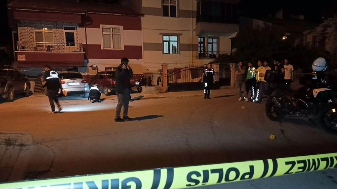 Karaman’da İki Genç Arkadaş Başlarından Vurulmuş Halde Ölü Bulundu