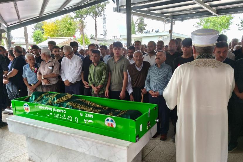 Adana’da hayatını kaybeden eski AK Parti ilçe başkanı toprağa verildi