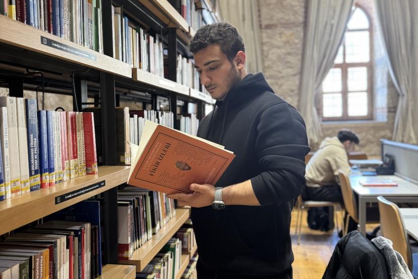 Kaan Turhal Yeni Kitaplarıyla Edebiyat Dünyasında Yükselişini Sürdürüyor!