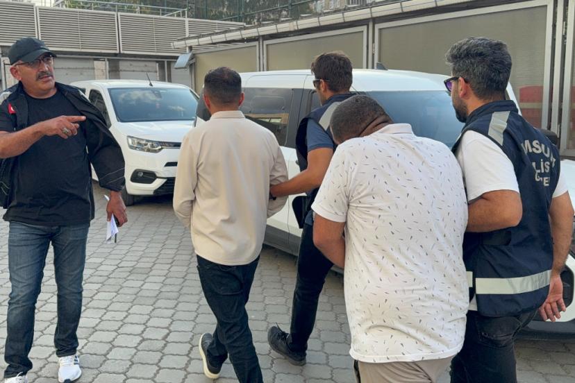Samsun’da cezaevinden yeni çıkan 2 kişi yine göçmen kaçakçılığı yaparken yakalandı