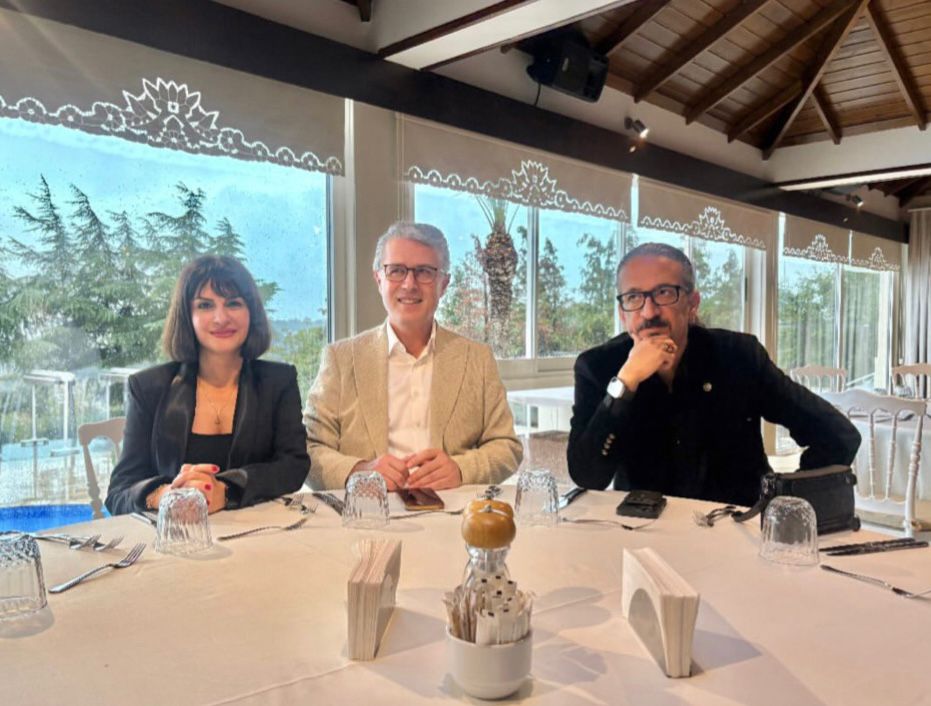 Dr. Gurbet Altay’a “Yılın En Başarılı Sağlık Turizmi Eğitimcisi” Ödülü