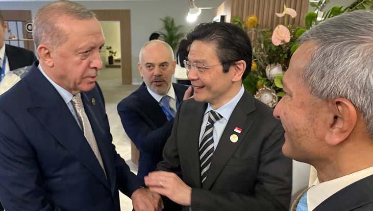 Cumhurbaşkanı Erdoğan, G20 Zirvesi Kapsamında Singapur Başbakanı ile Görüştü