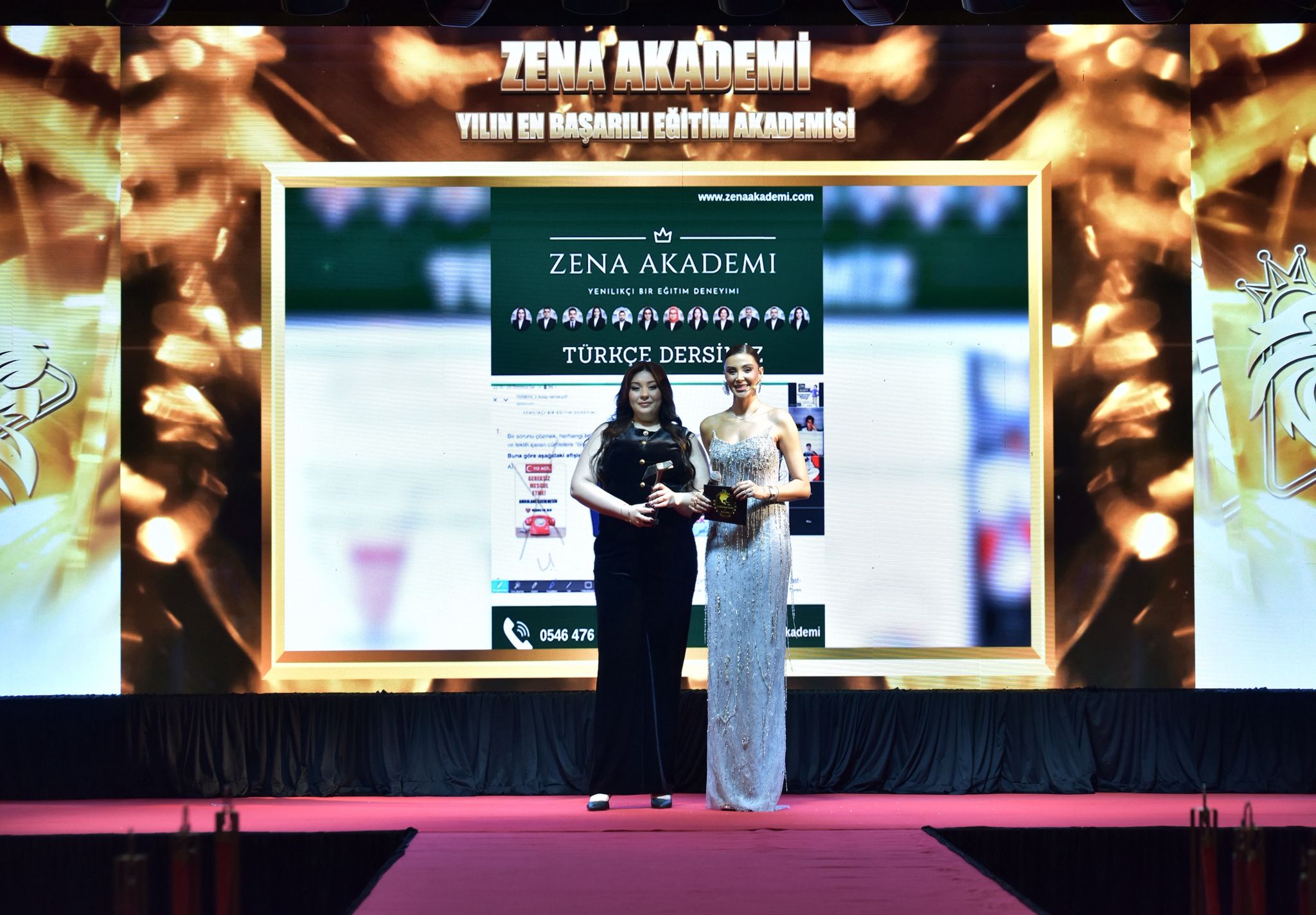 ZENA AKADEMİ GECENİN PARLAYAN YILDIZI OLDU!