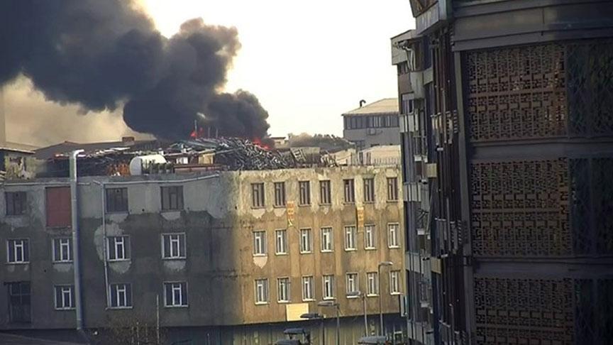 Cebeci’de Dehşet Anları: Üst Kat Alev Alev Yandı, Kaçmak İsteyen Kişi Boruyla İnerken Düştü