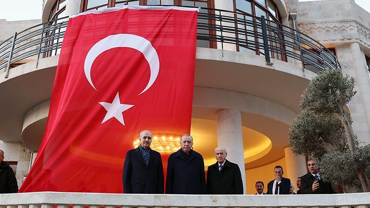 ERDOĞAN RESTORASYONU TAMAMLANAN TARİHİ MECLİS BİNASINDA İNCELEMELERDE BULUNDU