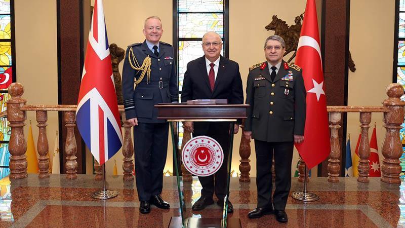 Milli Savunma Bakanı Güler, Birleşik Krallık Genelkurmay Başkanı Knighton’ı Kabul Etti