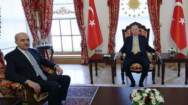 Cumhurbaşkanı Erdoğan, TBMM Başkanı Kurtulmuş’u Dolmabahçe’de Kabul Etti