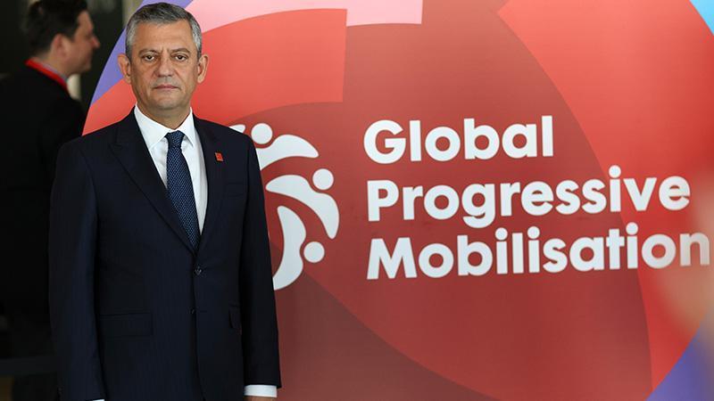 “CHP Lideri Özel: Otoriterliğe Karşı Küresel Seferberlik Başlatıyoruz”