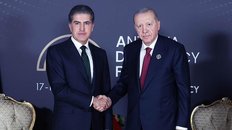 ERDOĞAN, BARZANİ’Yİ ANTALYA DİPLOMASİ FORUMU’NDA KABUL ETTİ: BÖLGESEL BARIŞ VE ENERJİ GÜNDEMİ ÖNE ÇIKTI