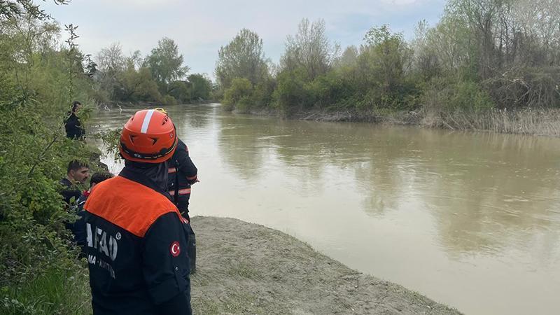 Sakarya Nehri’nde Facia: 2 Çocuktan Biri Kurtarıldı, Diğeri Akıntıya Kapılarak Kayboldu