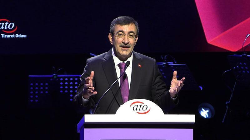 YILMAZ: KÜRESEL EKONOMİ GEÇİŞ SÜRECİNDEN GEÇİYOR
