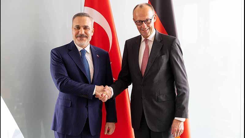 Berlin’de Kritik Görüşme: Hakan Fidan, Almanya Başbakanı Merz ile Bir Araya Geldi