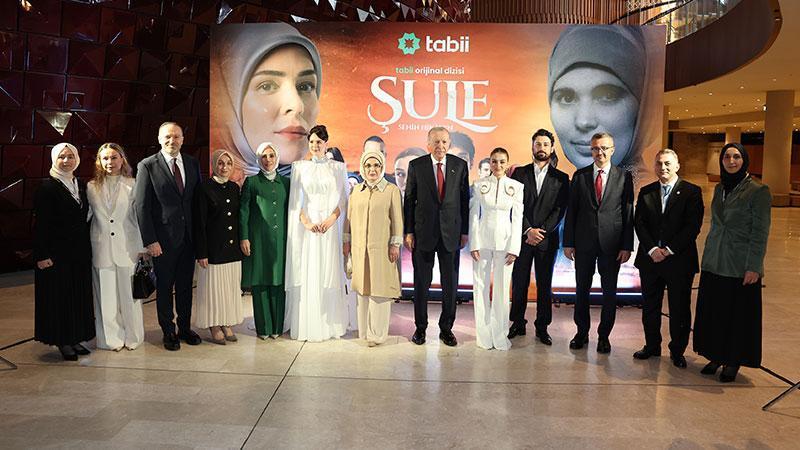 “Şule: Senin Hikâyen” dizisinin galası Atatürk Kültür Merkezi’nde yapıldı
