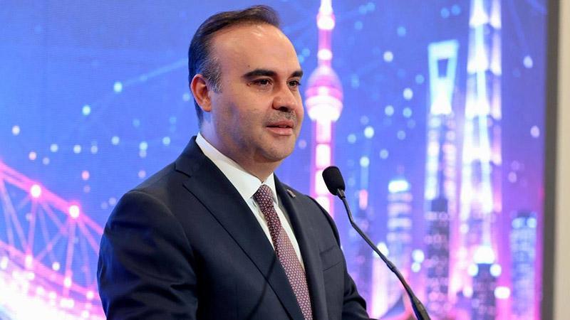 BAKAN KACIR: “TÜRK ÖĞRENCİLERİ ULUSLARARASI BİLİM YARIŞMASINDA GÖĞSÜMÜZÜ KABARTTI”