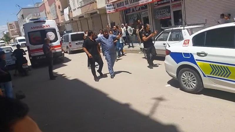 Akraba Aileler Arasında Taşlı Sopalı Kavga: 6 Yaralı