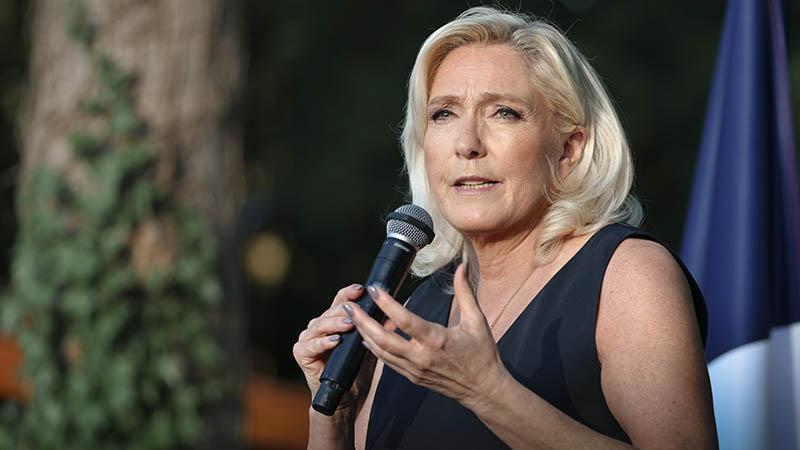 Yolsuzluk Cezası Aldı, Geri Adım Atmadı! Marine Le Pen: “Cumhurbaşkanlığına Adayım”