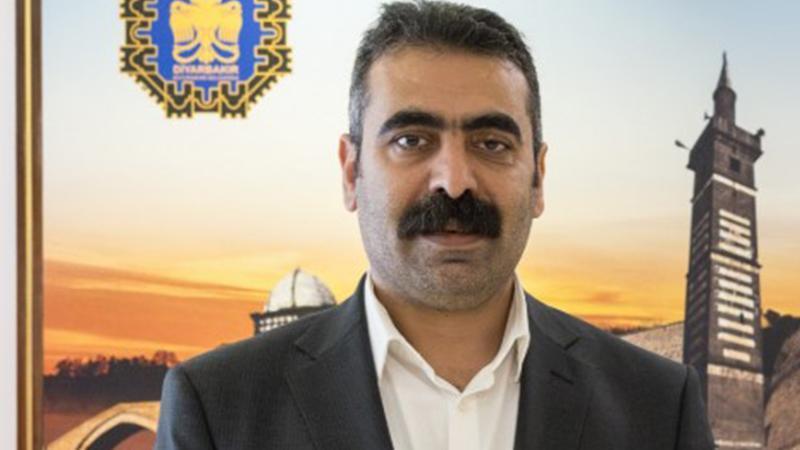 Diyarbakır Büyükşehir Belediyesi Eş Başkanı Doğan Hatun istifa etti