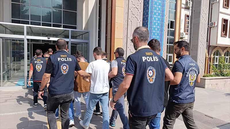 22 Milyonluk Vurgun Yapan Siber Çete Çökertildi: 14 Şüpheli Cezaevinde