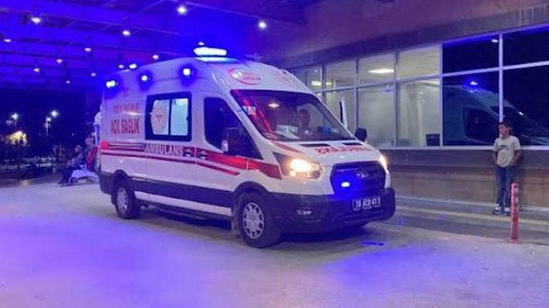 Yem Karma Makinesine Elini Kaptırdı, Ağır Yaralandı