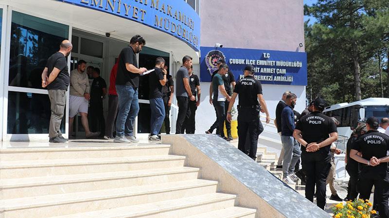Çubuk’ta uygulama noktalarını paylaşan 36 şüpheli gözaltına alındı
