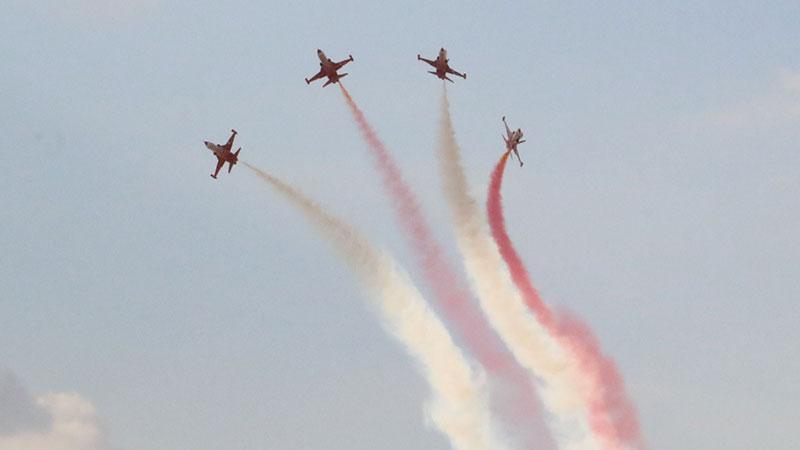 Sivrihisar Hava Gösterileri’nde gökyüzü şovlarla renklendi