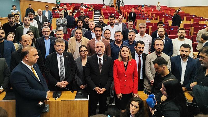İzmir’de meclis toplantısı ertelendi: Gündemde İZBAN için 90 dakika uygulaması vardı