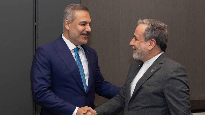 Hakan Fidan, İranlı Mevkidaşı Abbas Arakçi ile Görüştü