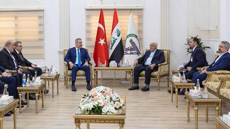 Hakan Fidan, Haşdi Şabi Komisyonu Başkanı Fayyad ile Görüştü